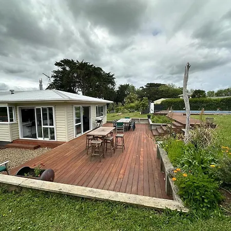 Almost Coastal Waiuku Exterior photo